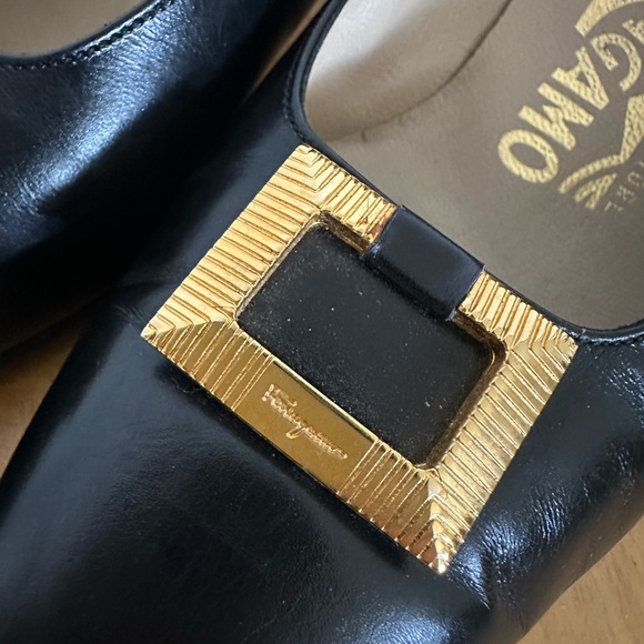 Vintage Salvatore Ferragamo Black Leather Heels Size 6.5 - Picture 3 of 7